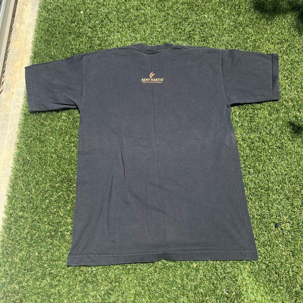 VTG 00’s / Y2K Remy Martin Liquor Faded Black Tee - Picture 3 of 6